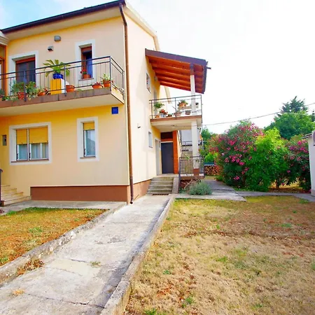 Apartment Zoa Pula